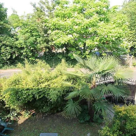 Apartment Gare En Face - 15mn Paris - Parking Rue Gratuit - 10mn A Pied Cdfas, Hippodrome D'enghien, Universite - 1er Etage