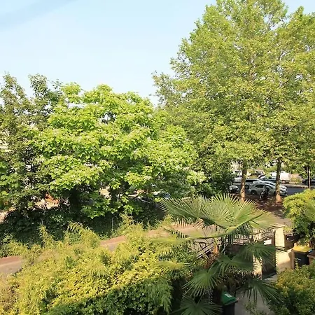Apartment Gare En Face - 15mn Paris - Parking Rue Gratuit - 10mn A Pied Cdfas, Hippodrome D'enghien, Universite - 1er Etage Eaubonne