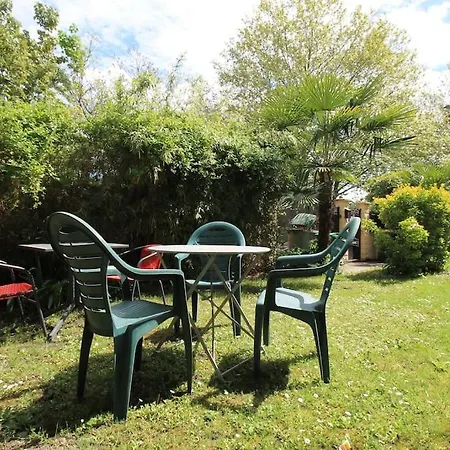 Gare En Face - 15mn Paris - Parking Rue Gratuit - 10mn A Pied Cdfas, Hippodrome D'enghien, Universite - 1er Etage Apartment *